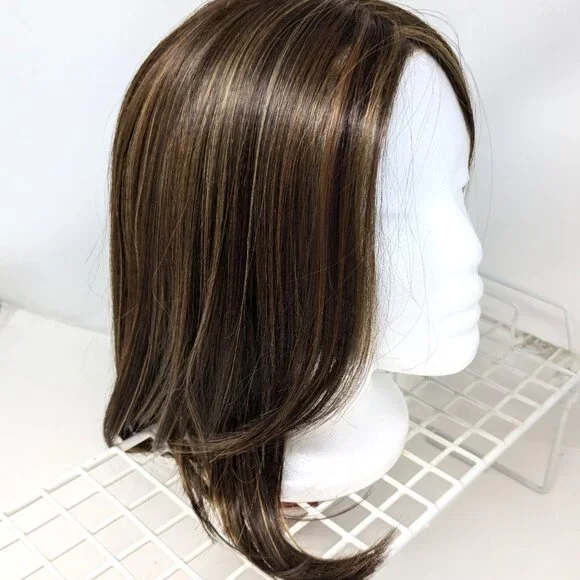 Renee of Paris Brown highlighted Bob Wig NIB Medium Length Brunette Lace front - Picture 9 of 15